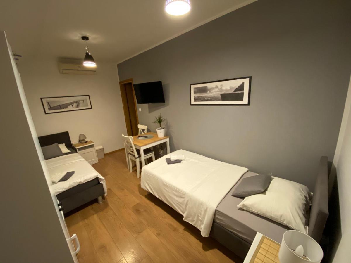 Guest House Lucija Buzin エクステリア 写真